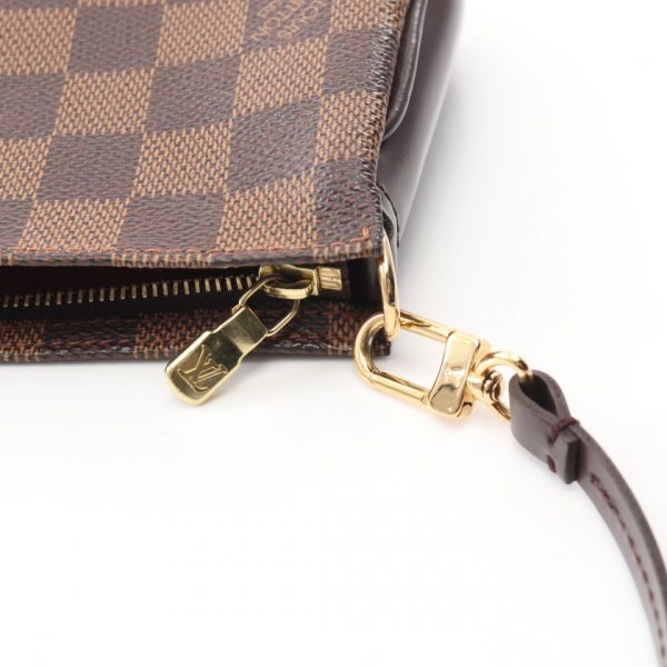 6 Louis Vuitton Navona Damier Ebene Handbag Brown