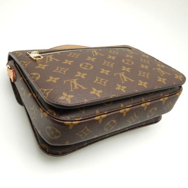 6 Louis Vuitton Monogram Pochette Metis MM Brown 2WAY Bag