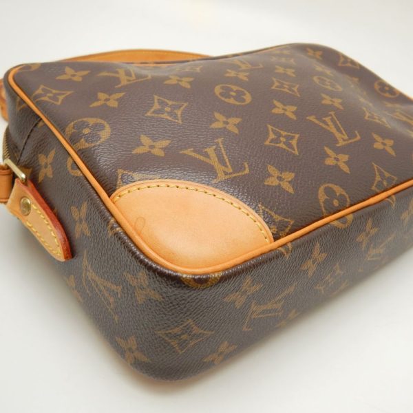 7 Louis Vuitton Monogram Crossbody Shoulder Bag Brown