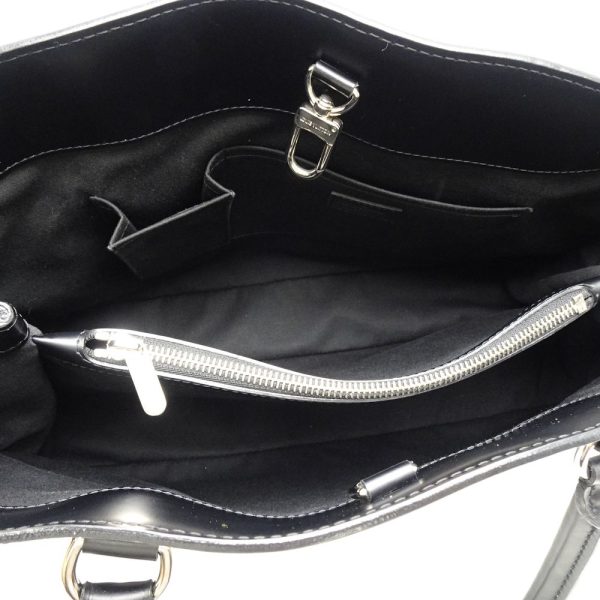 7 Louis Vuitton Epi Passy GM Noir Handbag