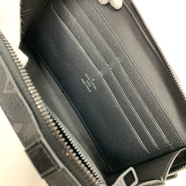 7 Louis Vuitton Monogram Eclipse Soft Trunk Wallet Bag Pochette Black