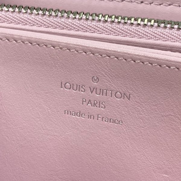 7 Louis Vuitton Monogram Mahina Zippy Wallet Purple