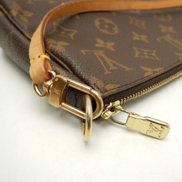 7 Louis Vuitton Monogram Pochette Accessoire Brown