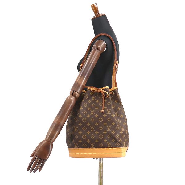 7 Louis Vuitton Monogram Noe Shoulder Bag Brown Gold Hardware