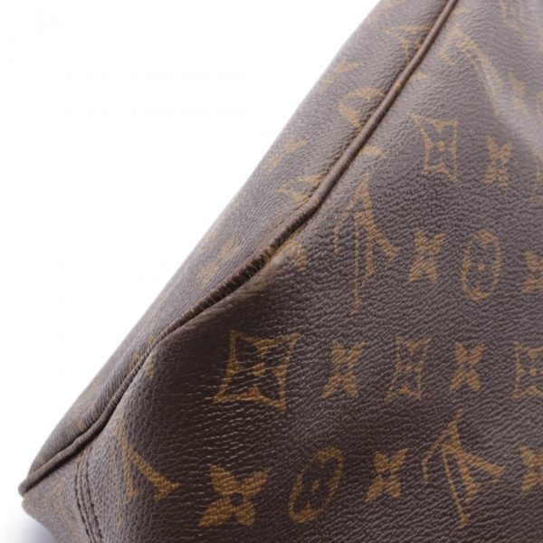 8 Louis Vuitton Neverfull MM Monogram Shoulder Bag Brown