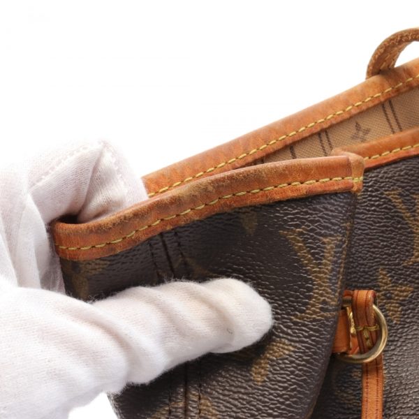 8 Louis Vuitton Neverfull MM Monogram Shoulder Bag Brown