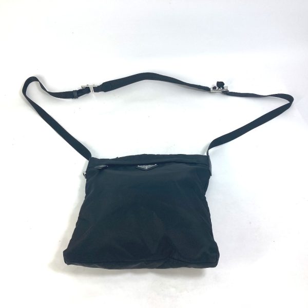 8 Prada Plate Triangle Diagonal Hanging Bag Black