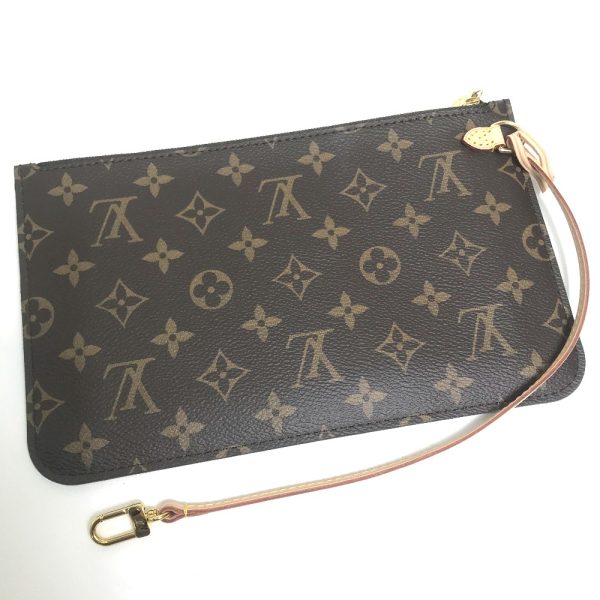 9 Louis Vuitton Monogram Shoulder Bag Monogram Brown