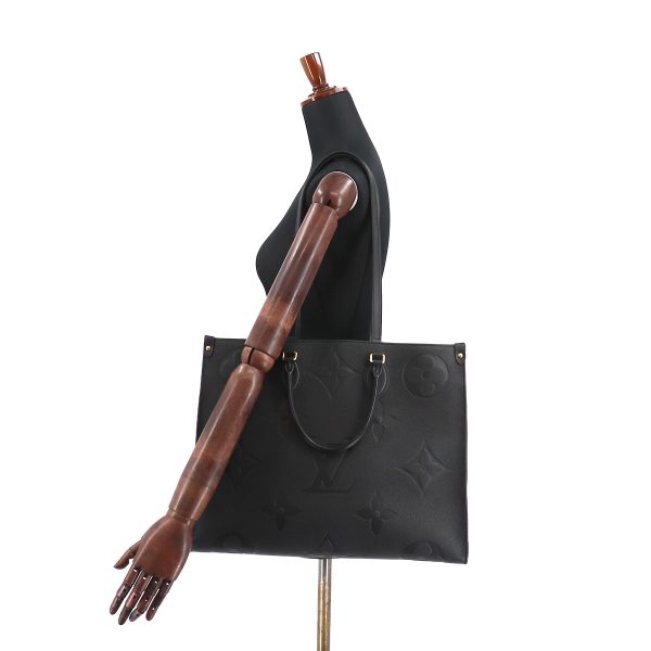 9 Louis Vuitton Monogram Emplant Onthego GM 2 Way Tote Shoulder Bag Noir
