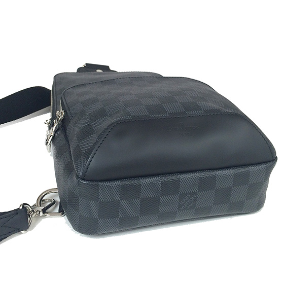 Louis Vuitton Damier Graphite Avenue Sling Bum Bag - Image 5