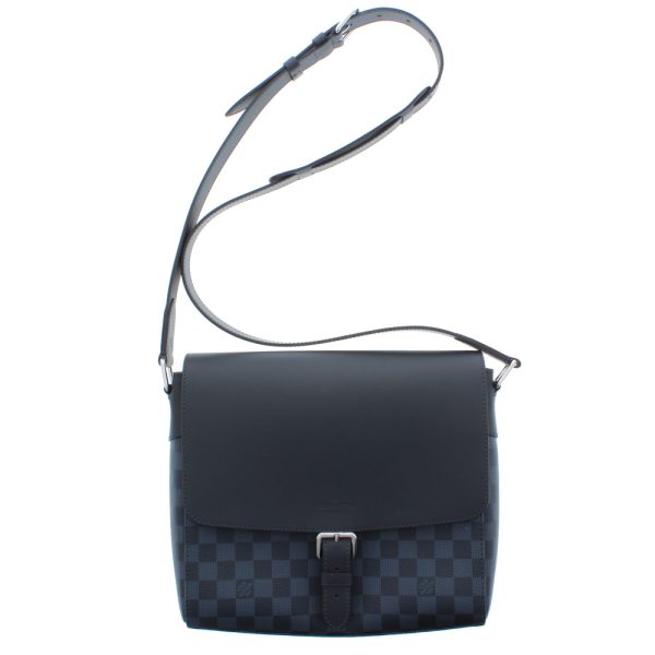 0501 29 Louis Vuitton Newport Messenger PM Damier Cobalt Crossbody