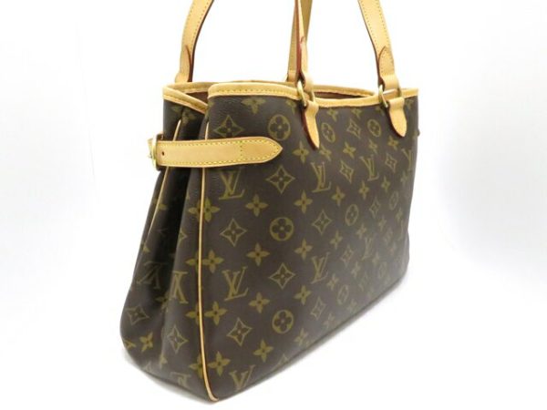 imgrc0101108023 Louis Vuitton Batignolles Vertical Monogram Handbag