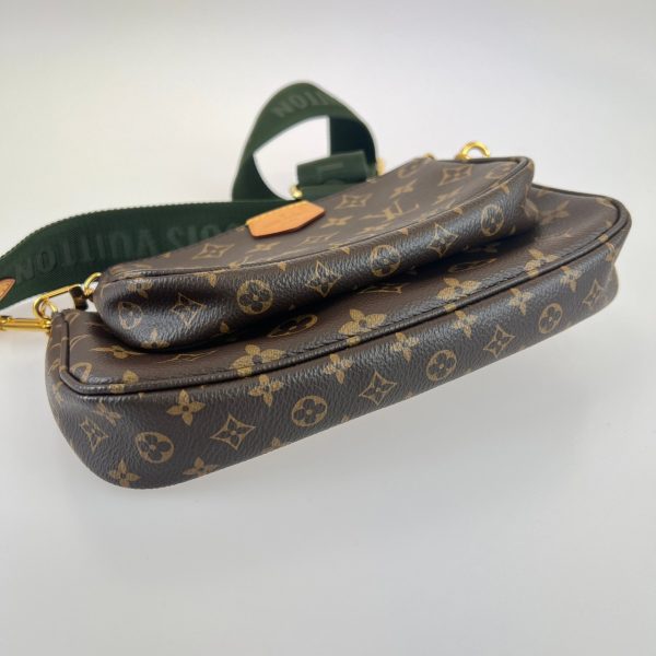 imgrc0101176276 Louis Vuitton Multi Pochette Accessoires Shoulder Bag