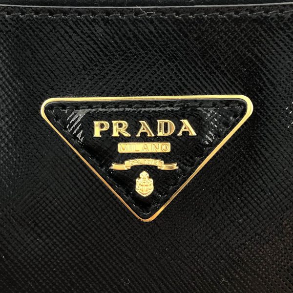 tnk 17652 10 Prada Galleria Medium Saffiano Verni 2way Black Hand Shoulder Bag