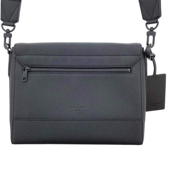 tnk 17736 3 Louis Vuitton Takeoff Messenger One Point Logo Plain Matte Black Diagonal Shoulder Bag