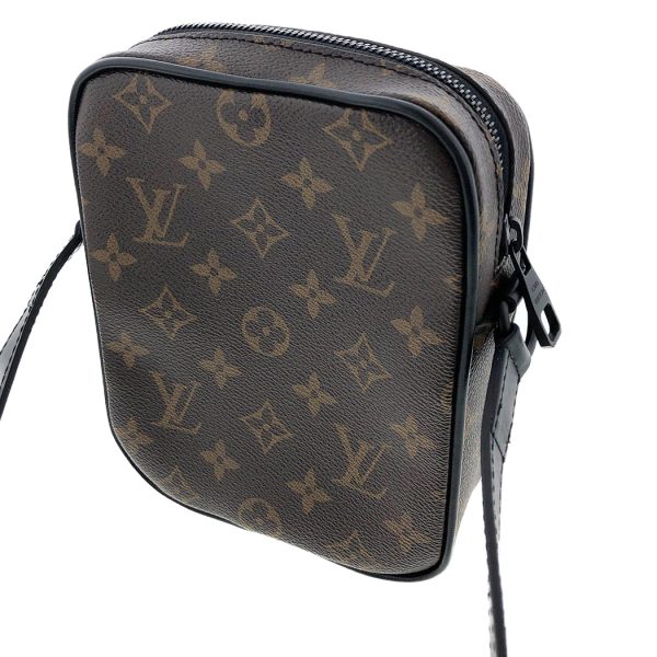 tnk 17881 2 Louis Vuitton Christopher Wearable Wallet Monogram Black