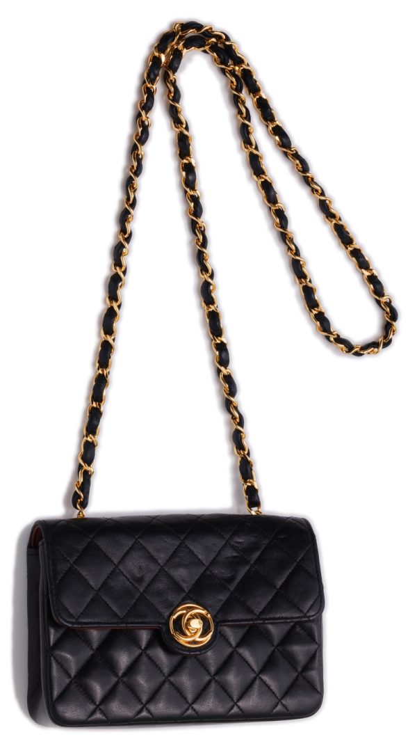 4 Chanel Mini Matelasse Circle Coco Turnlock Chain Lambskin Black