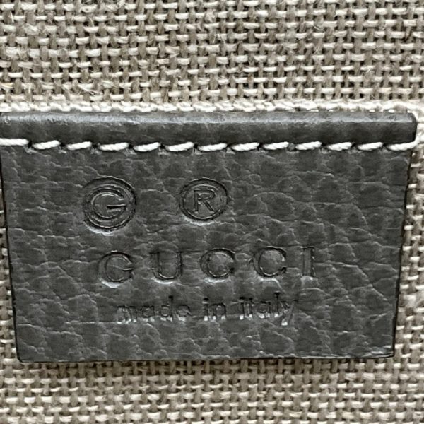 9 Gucci Interlocking G Chain Shoulder Bag Gray