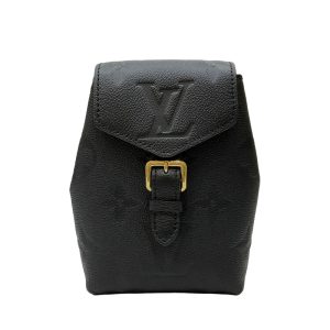 1 Louis Vuitton Monogram MM Tote Bag