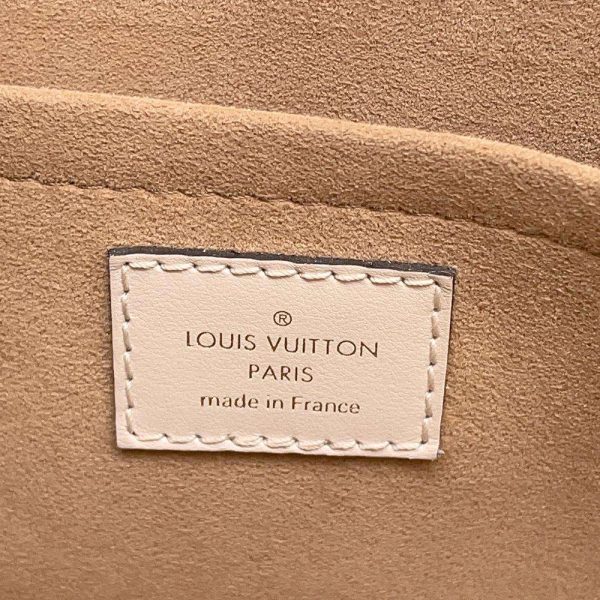 10 Louis Vuitton On My Side Monogram Mahina Calf Leather Greige