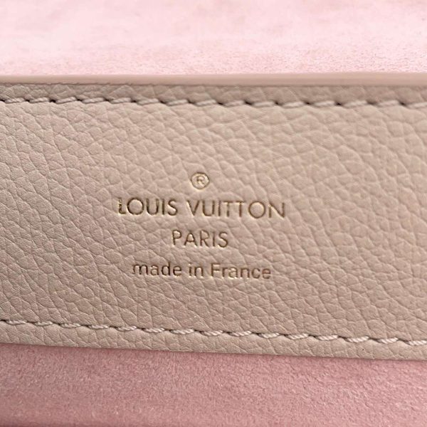 10 Louis Vuitton Handbag Grain Leather Lock Me Ever Mini Greige