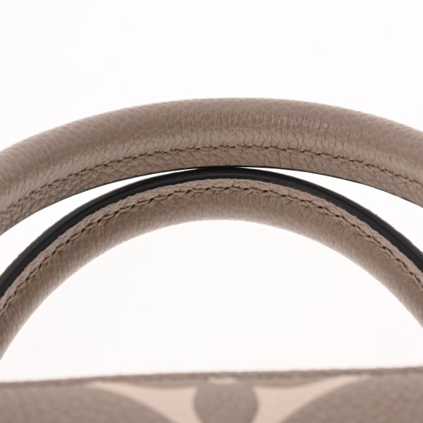 4 Monogram Empreinte On the Go PM Bicolor Tourtrail Crème Leather Handbag