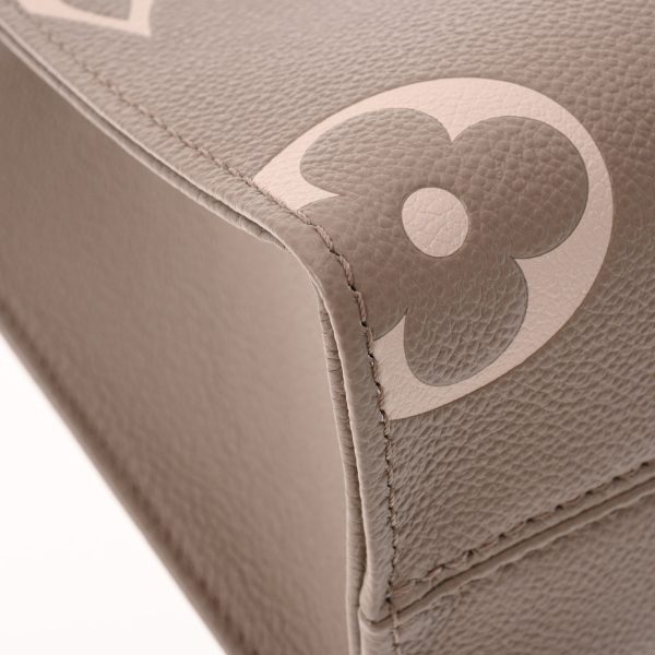 6 Monogram Empreinte On the Go PM Bicolor Tourtrail Crème Leather Handbag