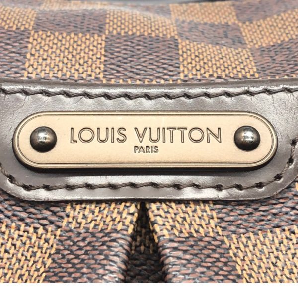 6 Louis Vuitton Bloomsbury PM Damier