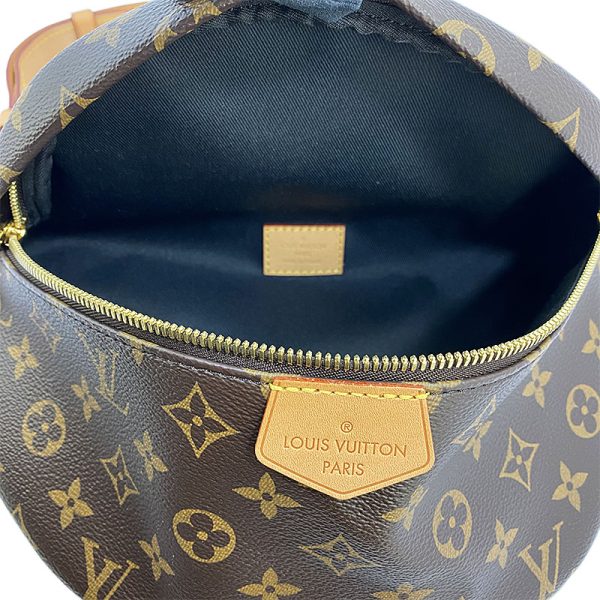 7 Louis Vuitton Bum Bag Monogram Unisex