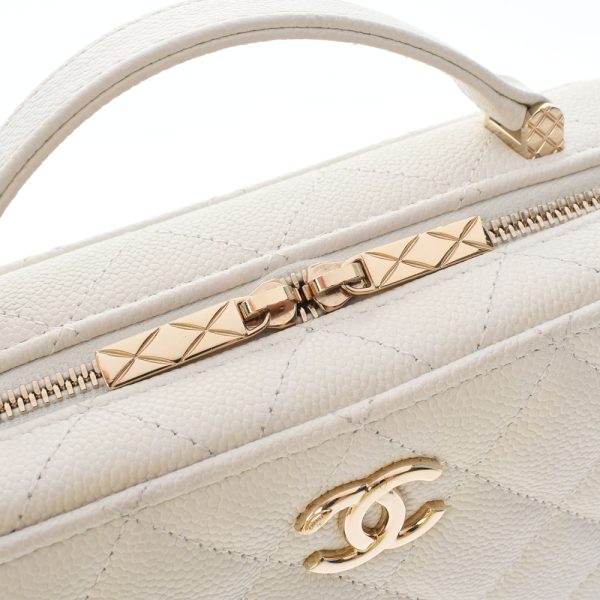 9 Chanel Matelasse Vanity Case White Gold Hardware Grained Calfskin Shoulder Bag