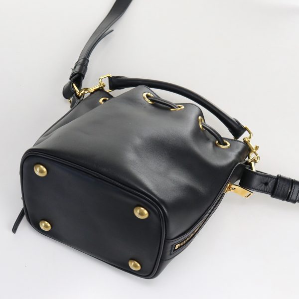 usdsl58798011 2 Saint Laurent Emmanuel Bucket Crossbody Shoulder Bag Leather