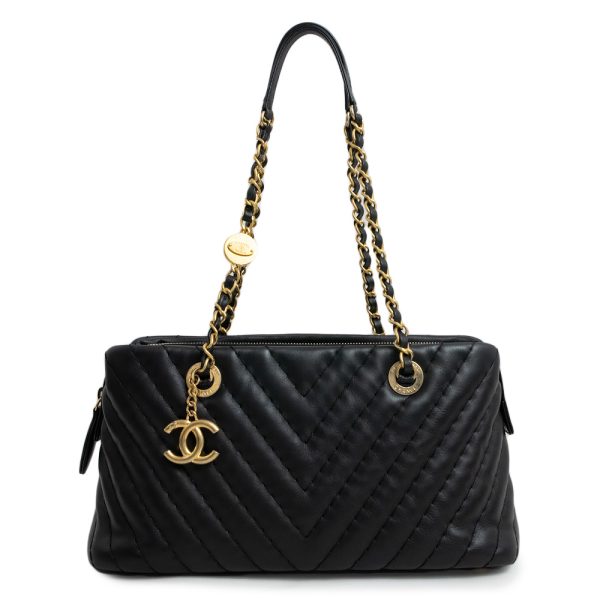 1 Chanel CC Mark Charm Chevron V Stitch Chain Calfskin Black