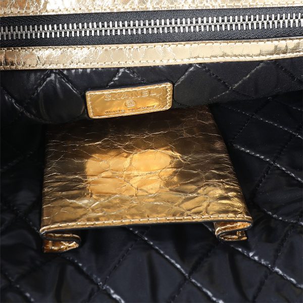 107859 ad2 Chanel Metallic Gold Calfskin Feministe Mais Feminine Clutch