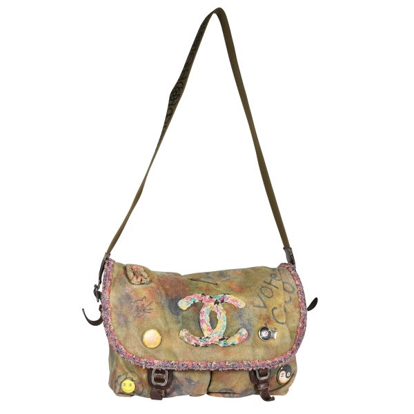 108640 bv e6a961ce b4f2 4dab b427 0ff6aeb7be1a Chanel Multicolor On the Pavements Graffiti Canvas Large Messenger Bag