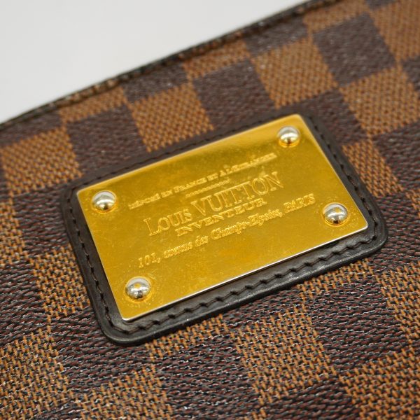 11 Louis Vuitton 2way Bag Damier Eva