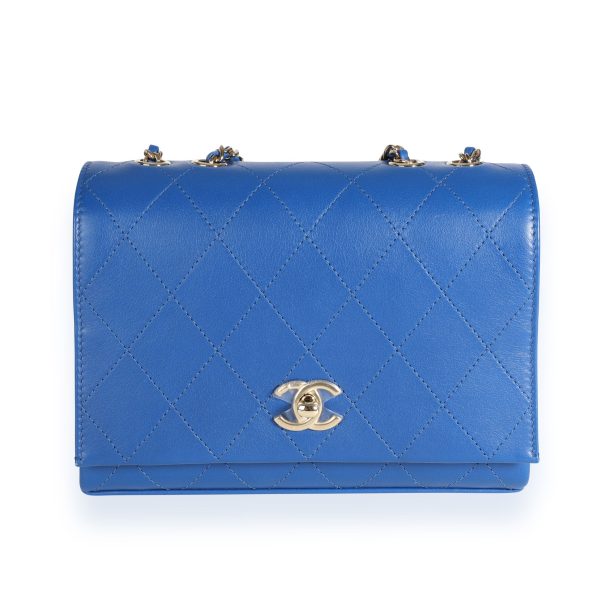 110827 fv cccabe2c 1e58 45ef ac7a 643ad91de94e Chanel Blue Diamond Stitch Leather Crossbody Bag