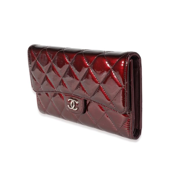 116460 sv Chanel Burgundy Quilted Patent Leather Medium Flap Wallet