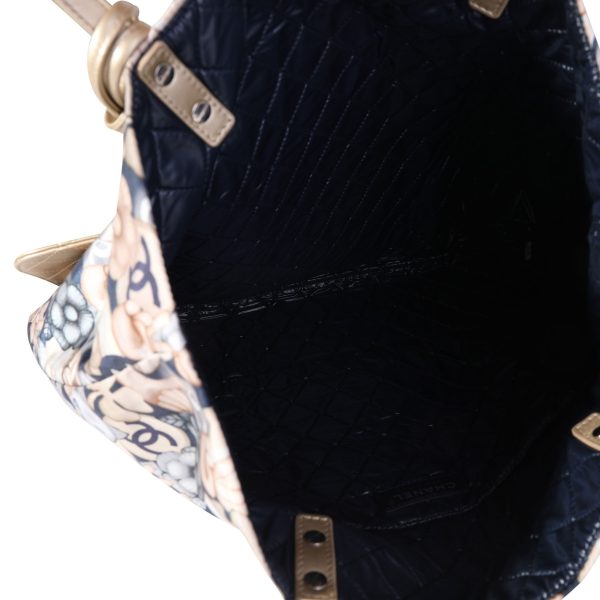 117799 av 537f1f75 a014 4f76 9f53 0a998a46958e Chanel Blue Beige Cat Emoticon Nylon Tote