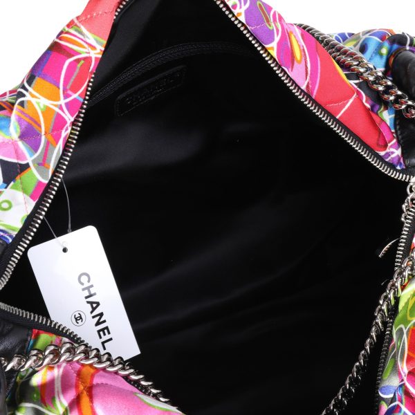 119002 av Chanel Multicolor Satin Large Kaleidoscope Tote