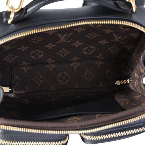 119089 av Louis Vuitton Black Calfskin Utility Crossbody