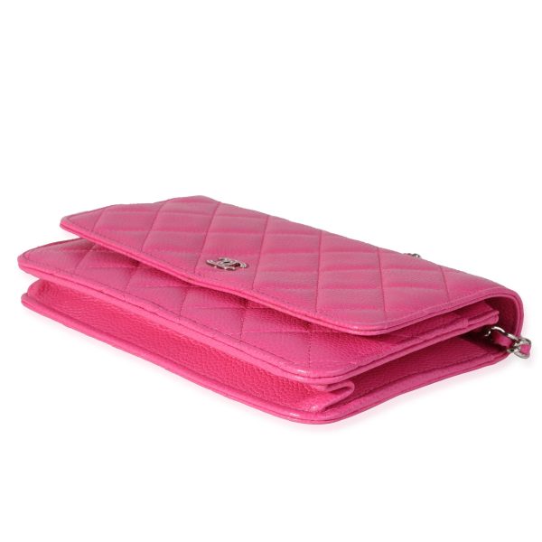 119482 clasp 73604097 a7b5 405b 8bf2 c87d1fd9b9e6 Chanel Hot Pink Quilted Caviar Wallet On Chain