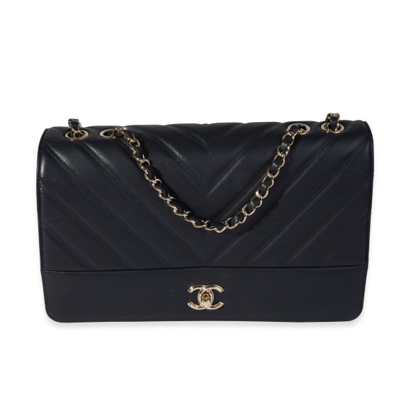 121131 fv 696c2474 1c66 4221 8a50 1e2d0e4d0894 Chanel Navy Chevron Quilted Leather Single Flap Bag