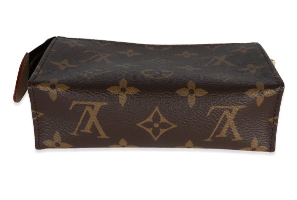 122141 stamp Louis Vuitton Monogram Canvas Toiletry Pouch 15