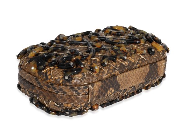 122212 clasp f1a45068 e3fe 4fbc ae32 c433b35fb9f6 Bottega Veneta Brown Tortoise Appliqué Python Knot Clutch