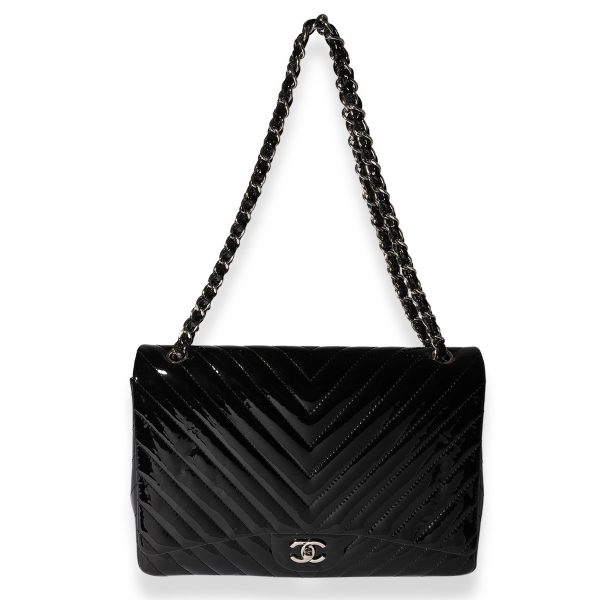 122544 ad1 5d104fda 07fe 407c 9038 bb4a82a2de00 Chanel Black Patent Leather Chevron Quilted Maxi Classic Single Flap Bag