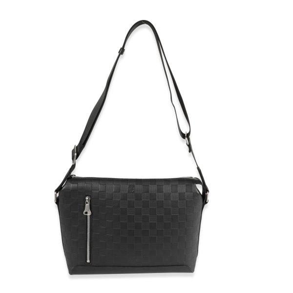 122854 bv Louis Vuitton Black Damier Infini Discovery Messenger