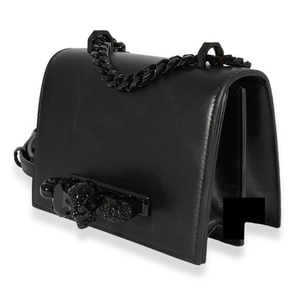 125372 sv 33849ed2 4ea8 4b7d 9c9c ad41d62fbc07 Alexander Mcqueen Black Leather Knuckle Flap Chain Bag