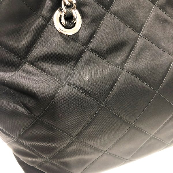 23018468 09 Prada Nylon Tote Handbag Quilted Black