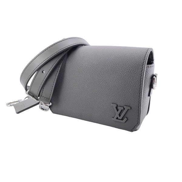 23019736 01 Louis Vuitton Messenger Shoulder Bag Fastline Wearable Wallet Aerogram Leather Gray