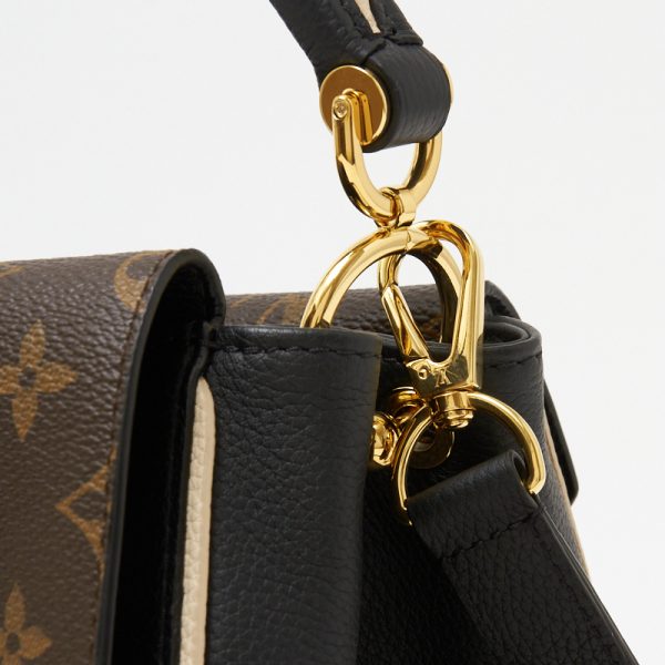 4 Louis Vuitton Double V Handbag Noir